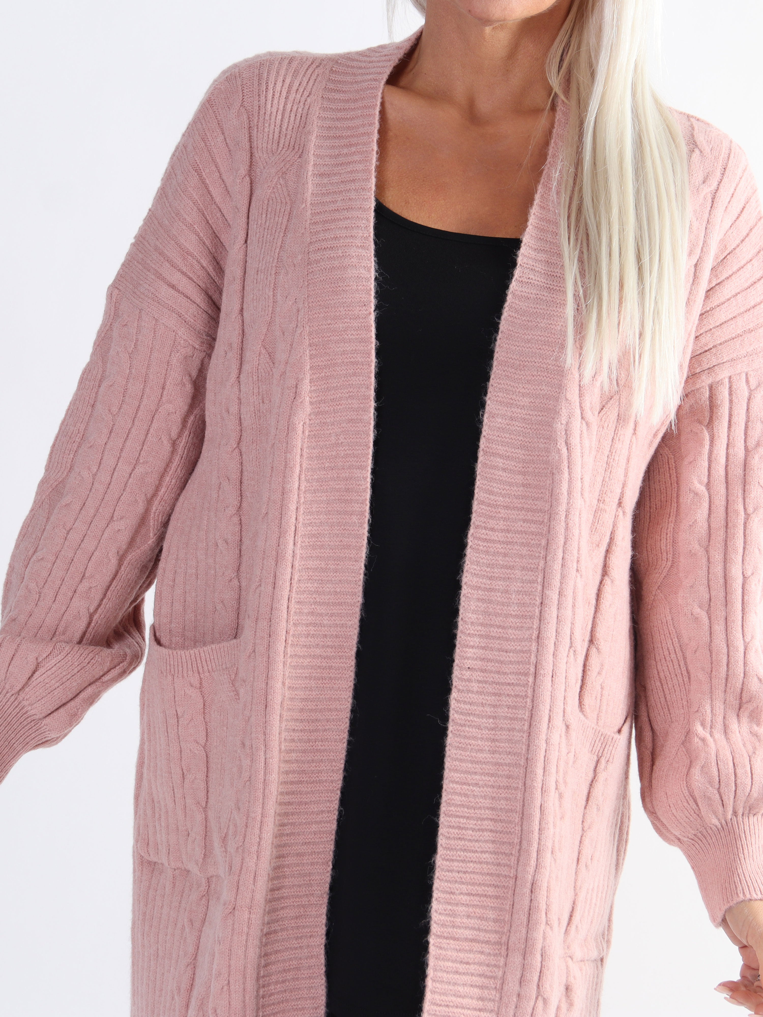 Valeria - Dejlig tyk plus size strikcardigan med lommer